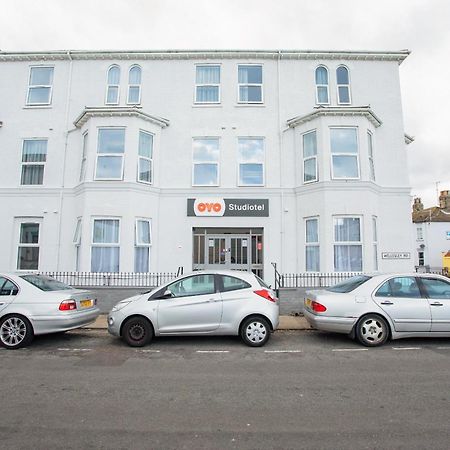 Oyo Studiotel Gy - Modern Hotel Apartments Great Yarmouth Ngoại thất bức ảnh