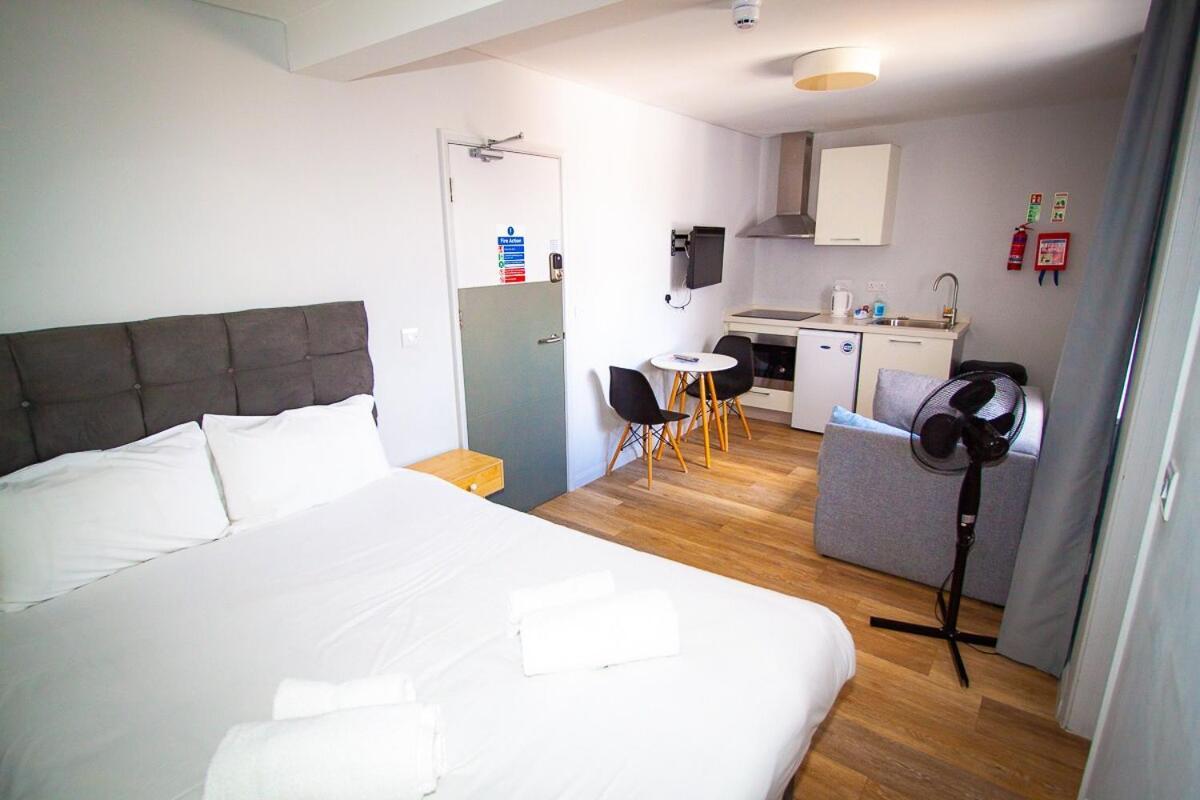 Oyo Studiotel Gy - Modern Hotel Apartments Great Yarmouth Ngoại thất bức ảnh